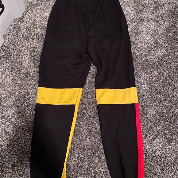 Mens Jewel House Black Yellow Red Sport Joggers Size Large IL:K - Picture 4 of 5